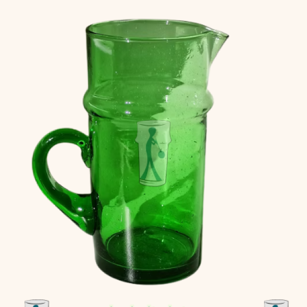 Carafe Beldi Verte Arrondie avec Anse – Pichet Marocain en Verre Soufflé